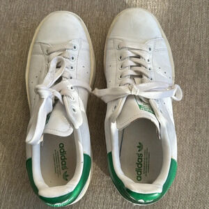 Adidas stan smith green and white size 8
